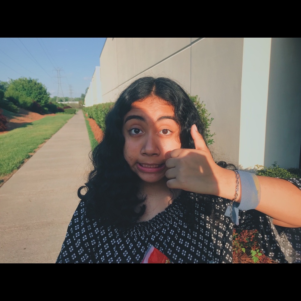 Meet your Posher, Alejandra